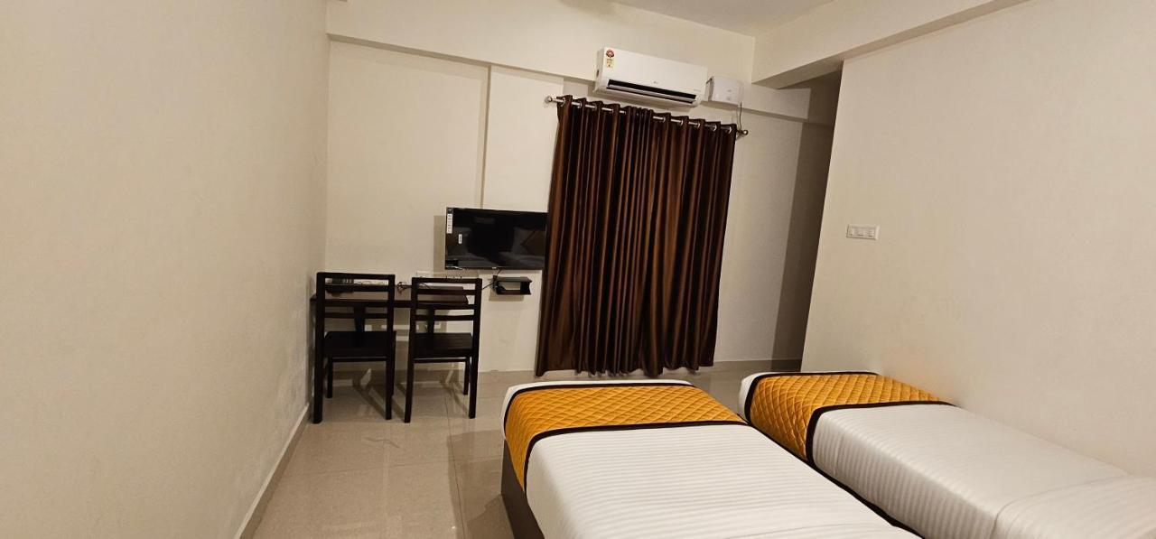 Blueway Residency Downtown Hotel Thiruvananthapuram Eksteriør bilde