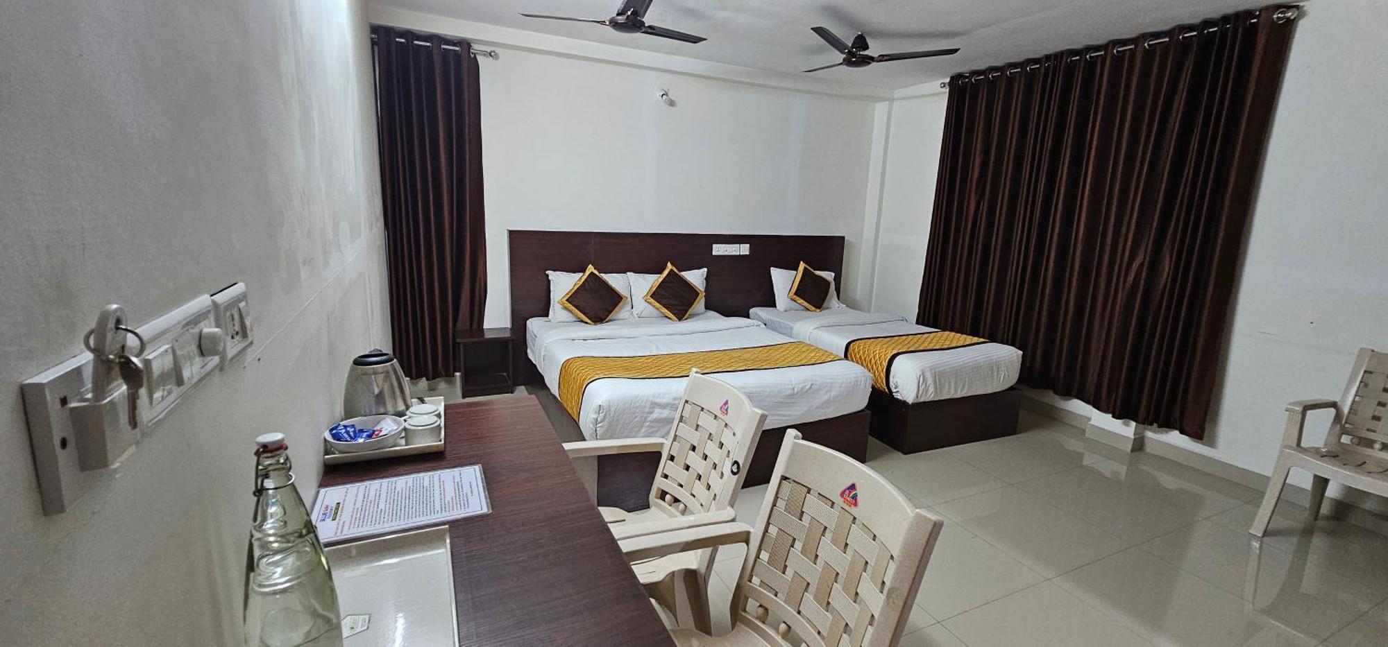 Blueway Residency Downtown Hotel Thiruvananthapuram Eksteriør bilde